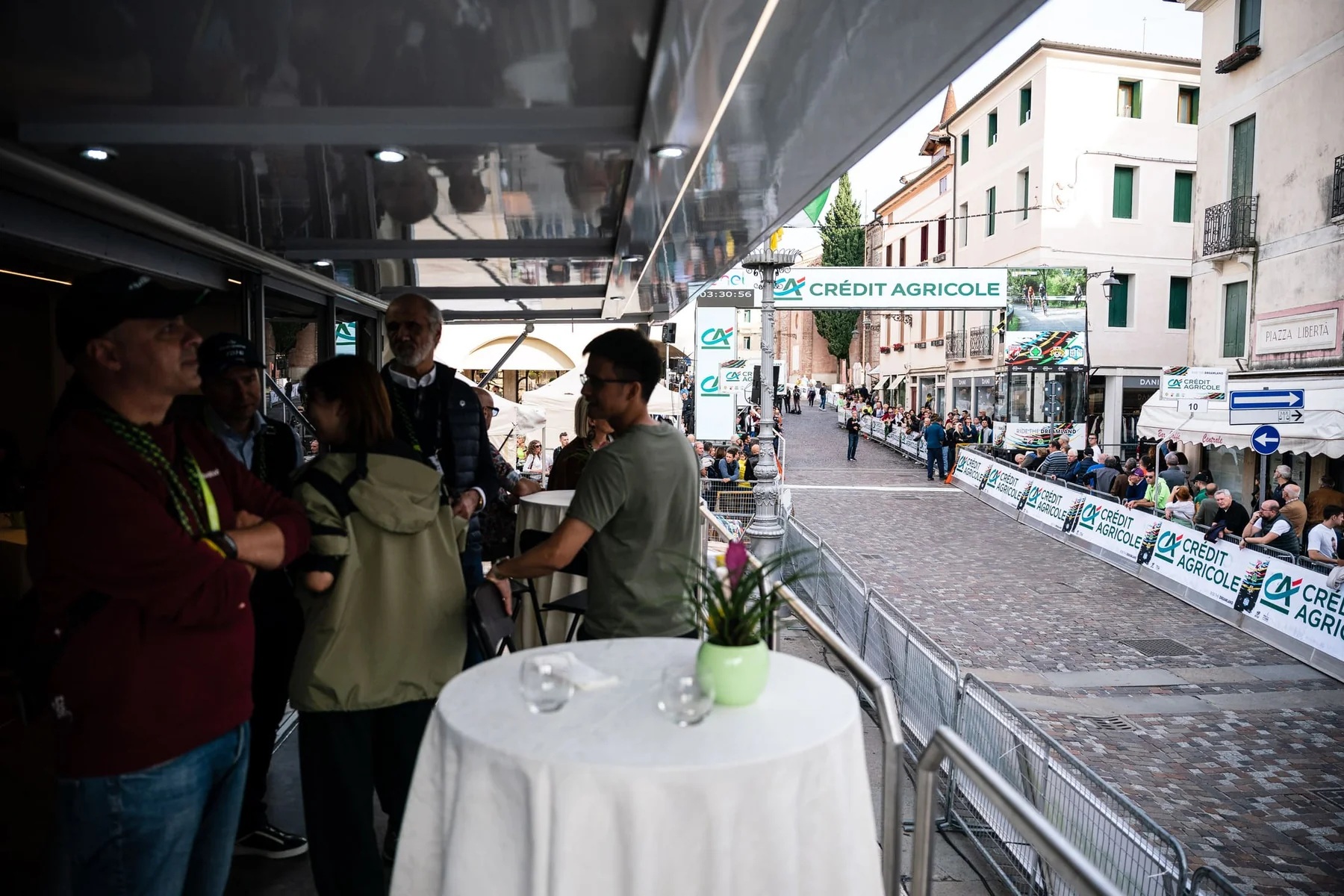 hospitality-serenissima gravel